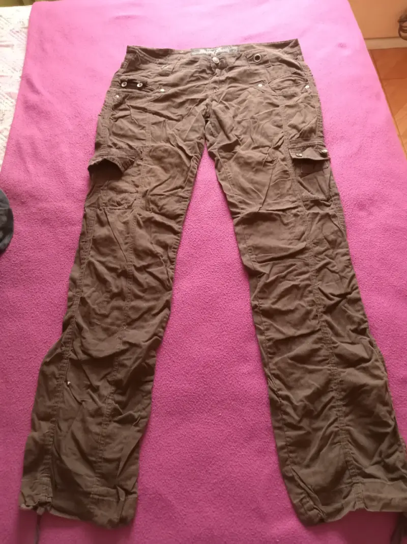 Pantalones cargo marrones de mujer talla 42
