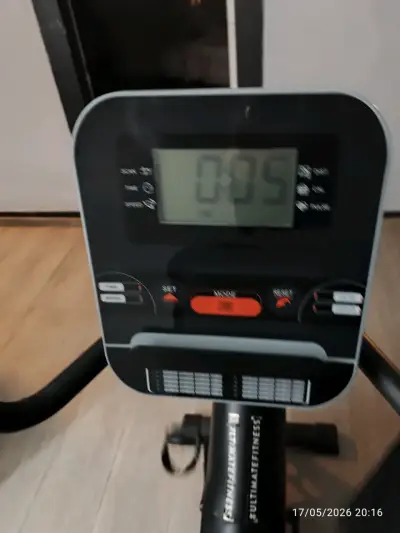 Bicicleta estática reclinada Ultimate Fitness - miniatura 1