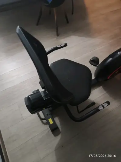 Bicicleta estática reclinada Ultimate Fitness - miniatura 2