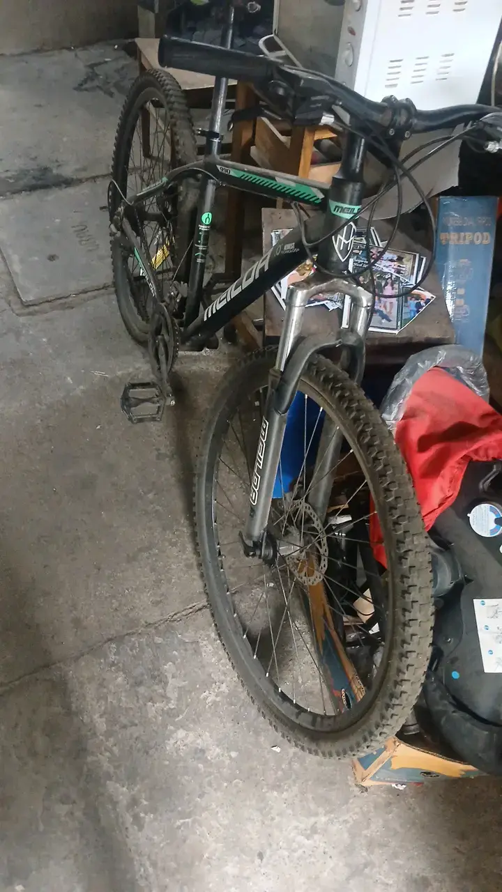 Bicicleta de montaña Melcor 990 con suspensión