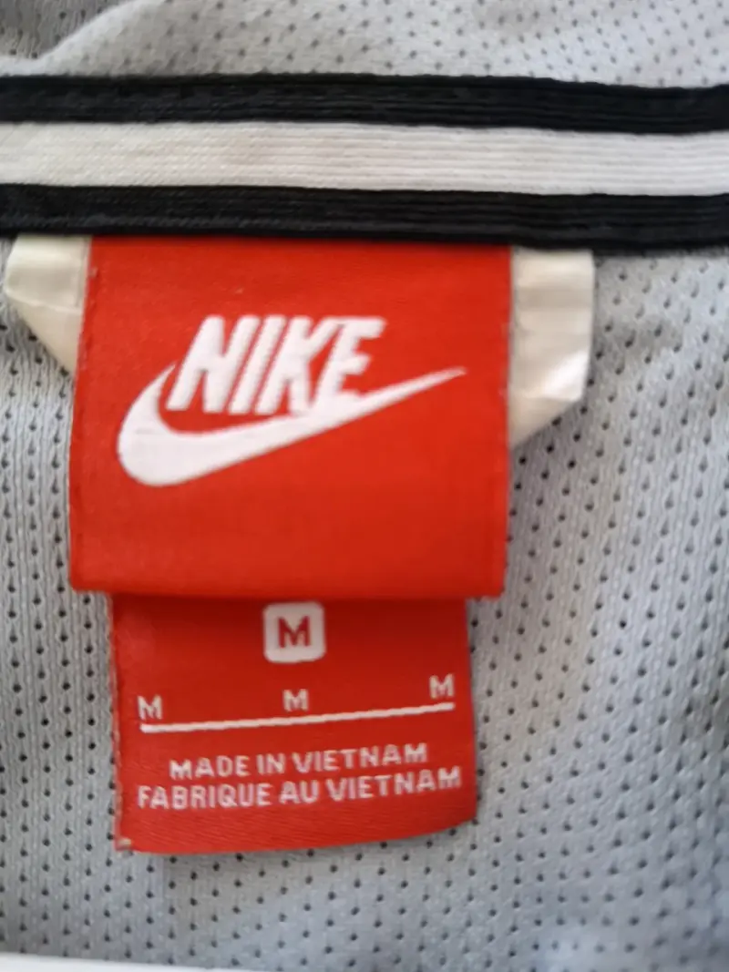 Cortaviento Nike con capucha para hombre - 3