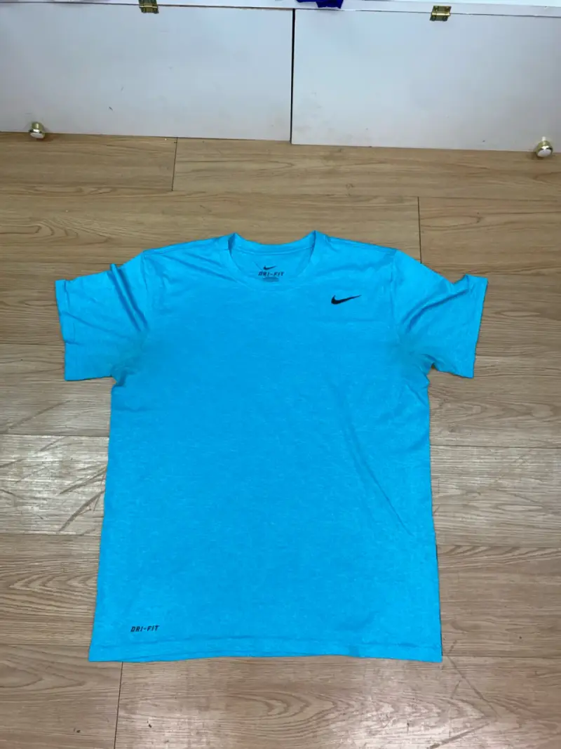 Polera deportiva Nike Dri-FIT azul para hombre - 2
