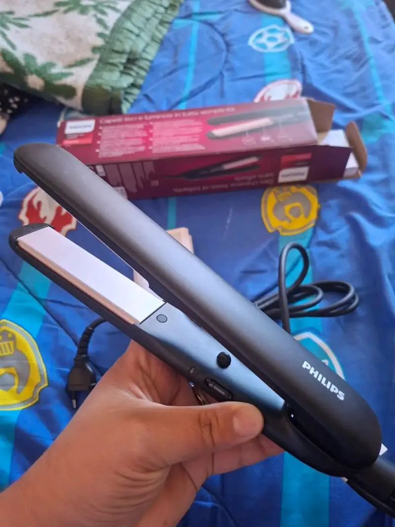 Plancha de Pelo Philips Essential Negra - 2