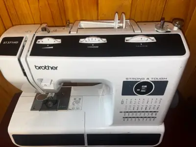Máquina de Coser Brother ST371HD Strong & Tough - miniatura 1