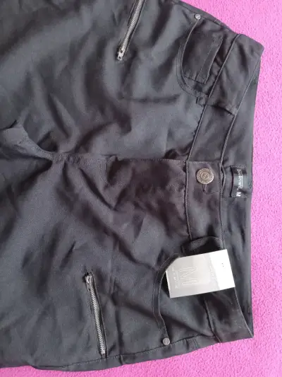 Pantalones negros con cierre para mujer talla M - miniatura 2