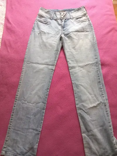 Jeans de mezclilla azul claro para mujer Wados - miniatura 1