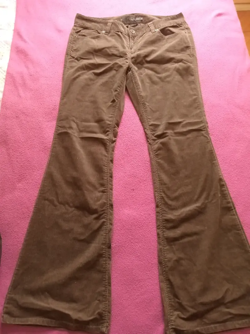 Pantalones acampanados marrones Calvin Klein