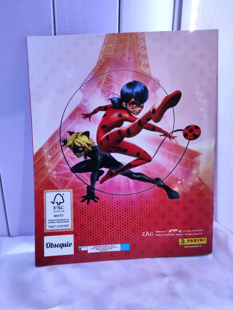 Álbum de Stickers Miraculous Ladybug Panini comple - 2