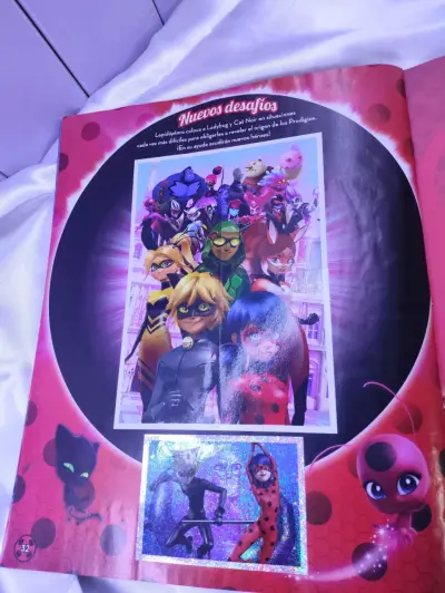 Álbum de Stickers Miraculous Ladybug Panini comple - miniatura 6