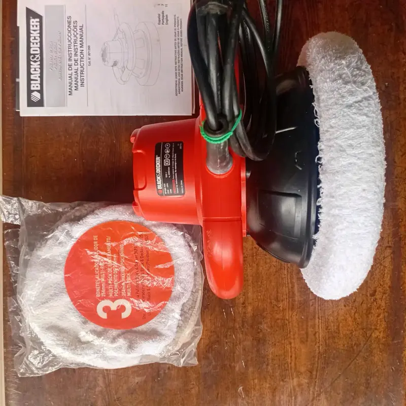 Pulidora Orbital Black & Decker 120W con Accesorios - 2