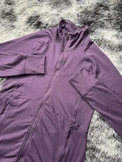 Poleron deportivo morado Mujer - miniatura 2
