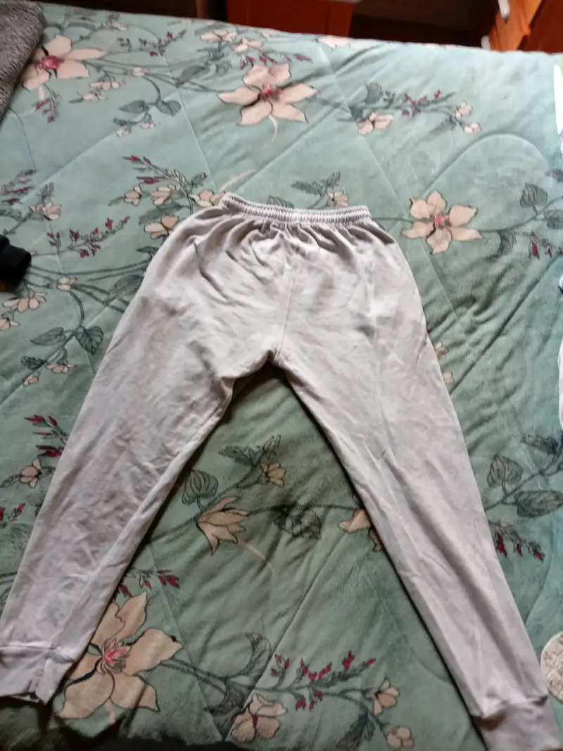 Pantalón corteiz color gris - 2