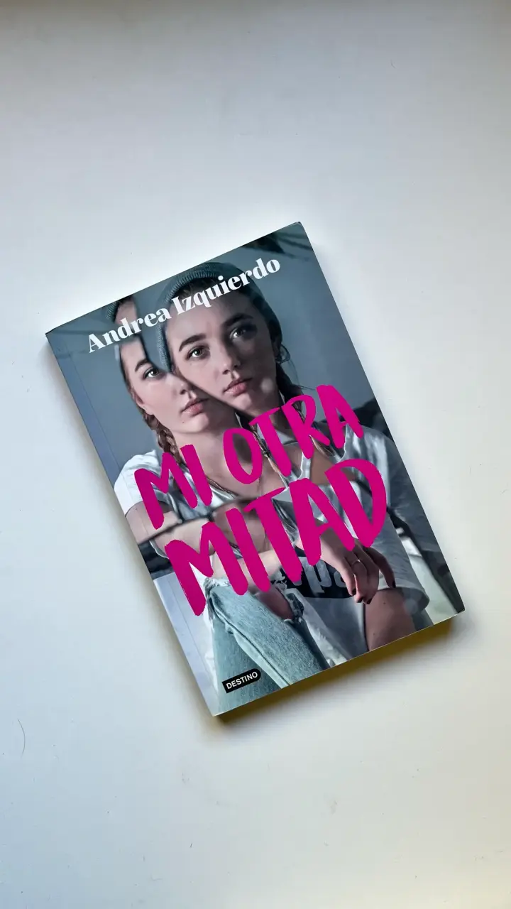 Libro 'Mi Otra Mitad' de Andrea Izquierdo - 1