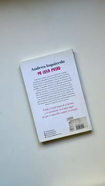 Libro 'Mi Otra Mitad' de Andrea Izquierdo - miniatura 2