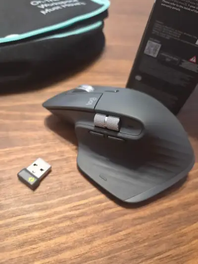 Mouse Inalámbrico Logitech MX Master 3S Bluetooth - miniatura 3