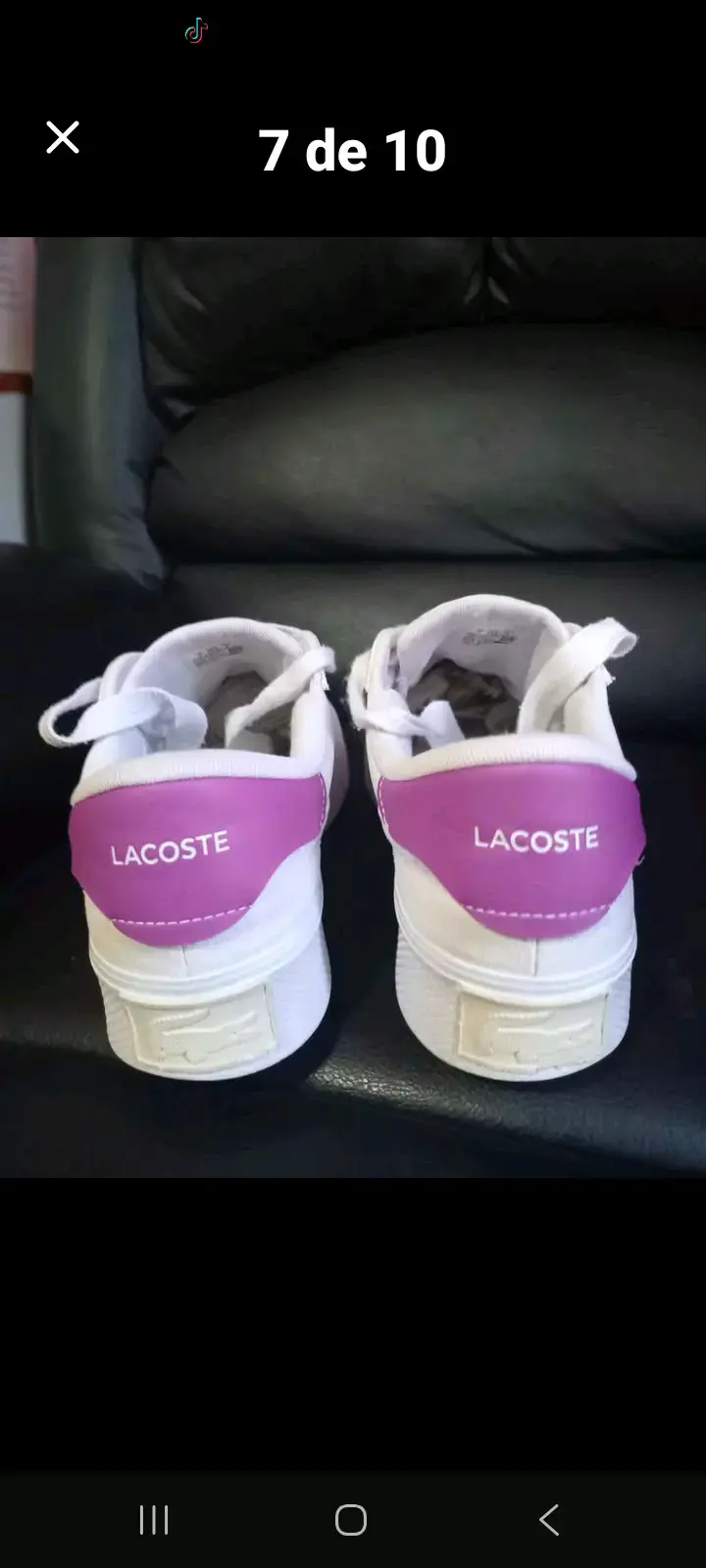 Zapatillas blancas Lacoste con detalles morados - 5