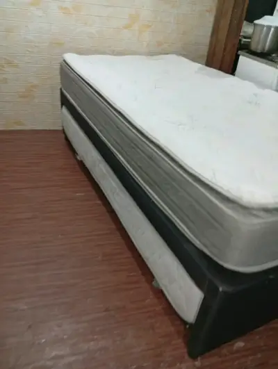 Cama nido 11/2 plaza y 1 plaza colchones de resort - miniatura 2