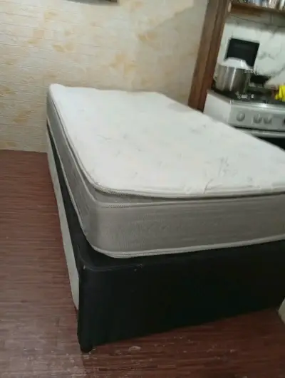 Cama nido 11/2 plaza y 1 plaza colchones de resort - miniatura 5