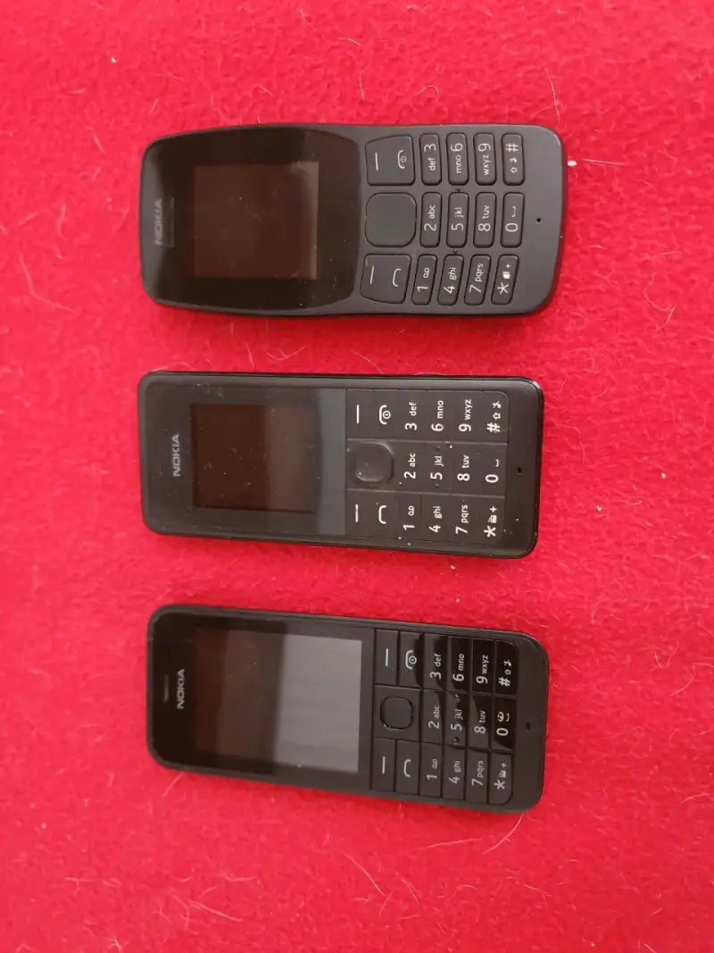 Teléfonos Nokia básicos en buen estado - 1