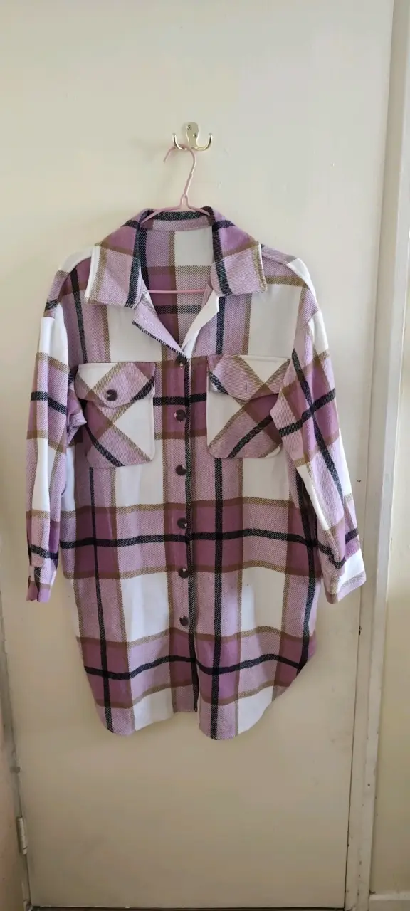 Sobre Camisa de franela a cuadros rosados