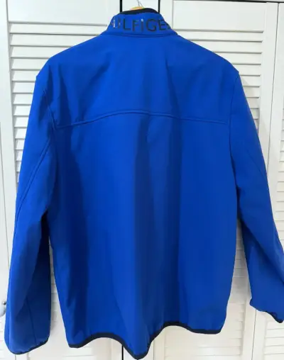 Chaqueta azul Tommy Hilfiger resistente al agua - miniatura 2