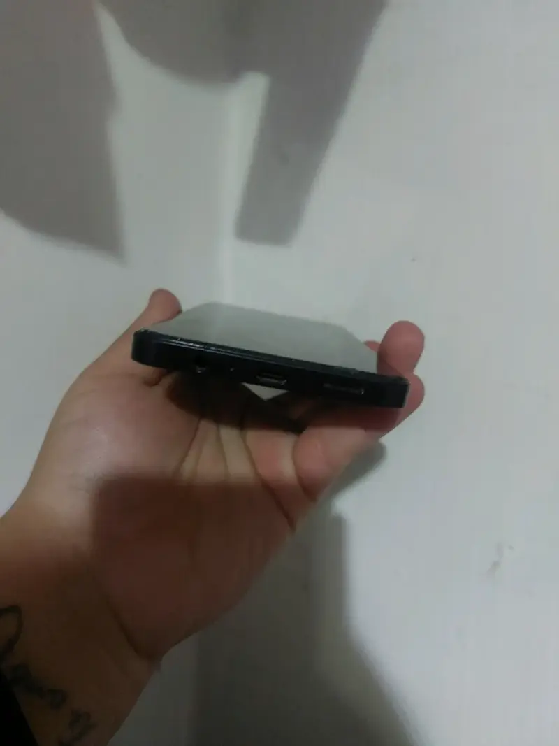 Smartphone Motorola con triple cámara trasera - 4