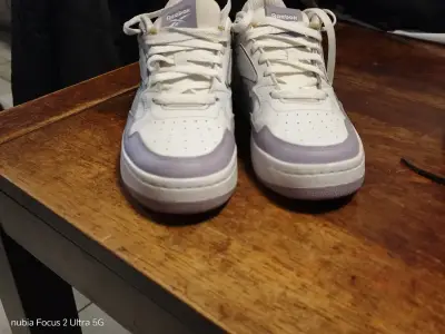Zapatillas deportivas Reebok blancas y lilas - miniatura 2