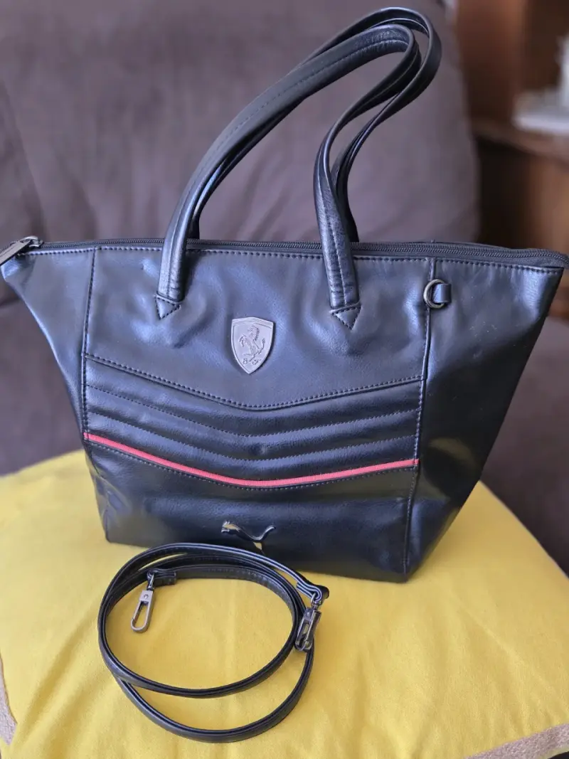 Bolso de mano negro Ferrari y Puma con correa ajustable - 2