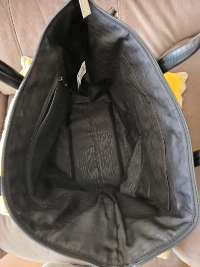 Bolso de mano negro Ferrari y Puma con correa ajustable - 5