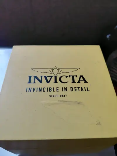 Reloj Invicta de acero inoxidable con caja original - miniatura 1