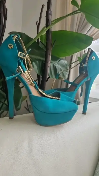 Tacones altos turquesa con plataforma - miniatura 4
