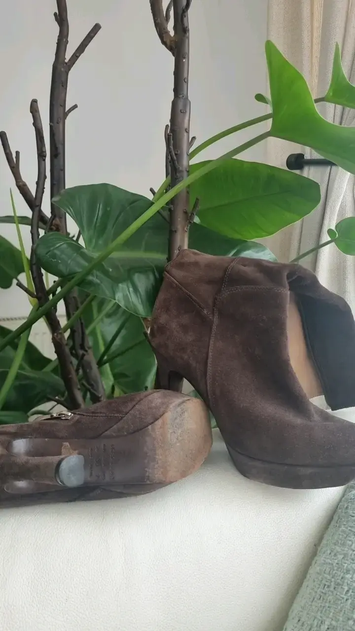 Botines de gamuza marrón con tacón alto - 3