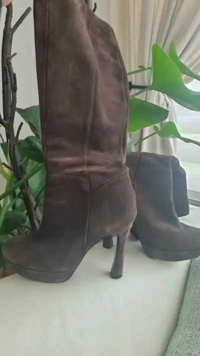 Botines de gamuza marrón con tacón alto - miniatura 4