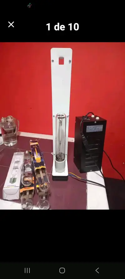 Lámpara de cultivo con balastro y bombillas - miniatura 1