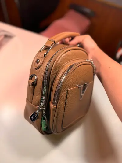 Mochilas de cuero sintético con diseño elegante - miniatura 4