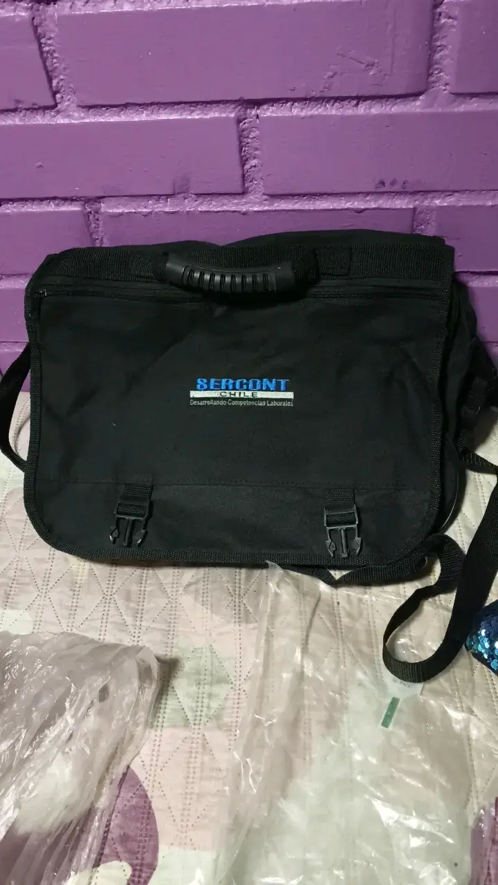 Bolso negro Sercont Chile con asa resistente - 2