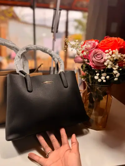 Cartera de cuero en varios colores - miniatura 4