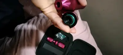 Máquina de tatuar rotativa nueva con estuche - miniatura 1