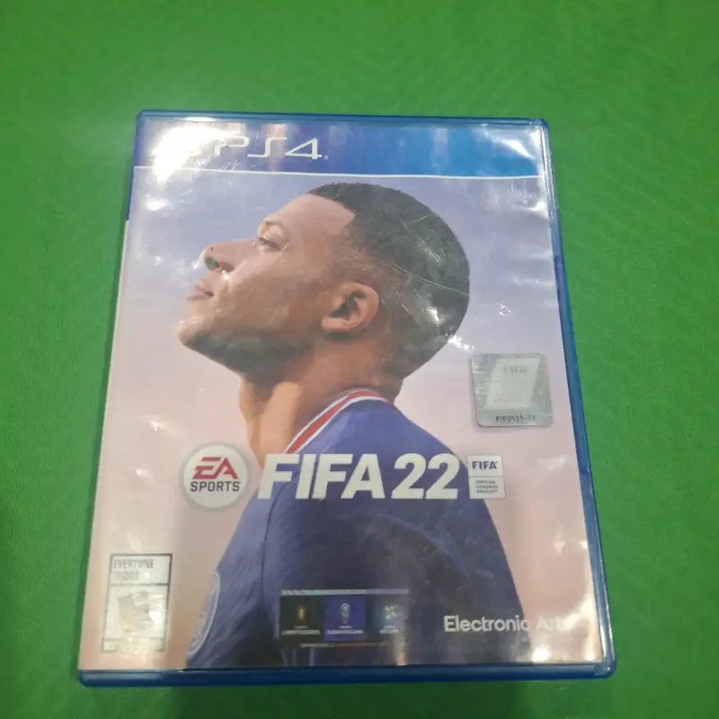 Juego FIFA 22 para PS4 en buen estado - 1
