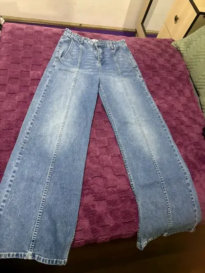 Lote de pantalones de mezclilla y cargo para mujer - miniatura 1