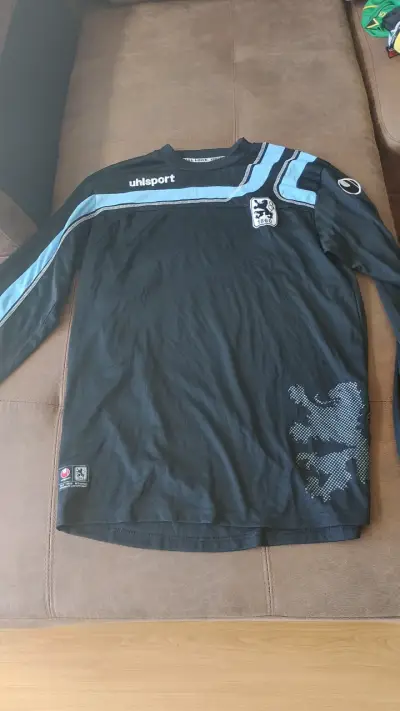 Camiseta Uhlsport TSV 1860 München Negra - miniatura 1