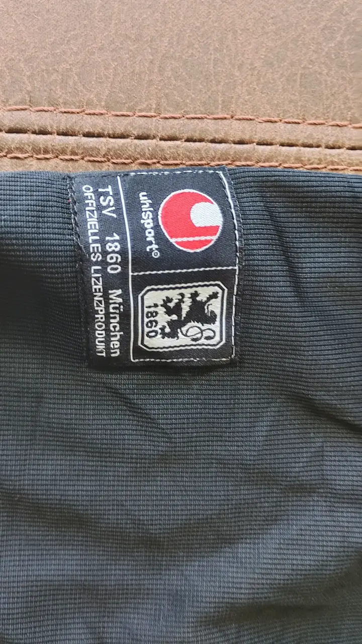 Camiseta Uhlsport TSV 1860 München Negra - 4