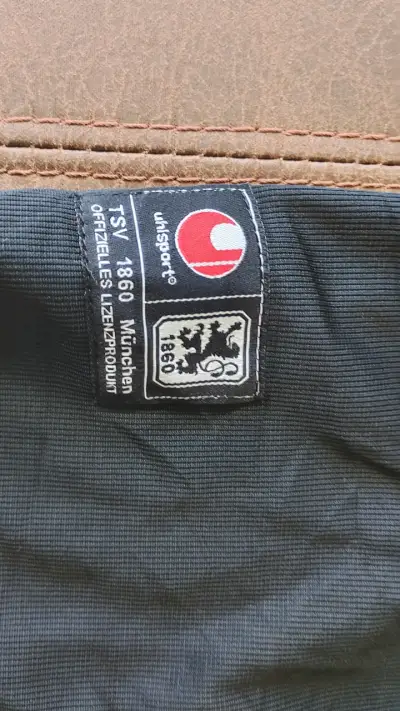 Camiseta Uhlsport TSV 1860 München Negra - miniatura 4