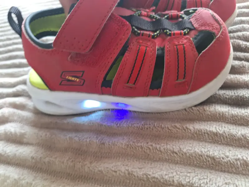 Zapatillas Skechers Lights para niños con luces LED - 4