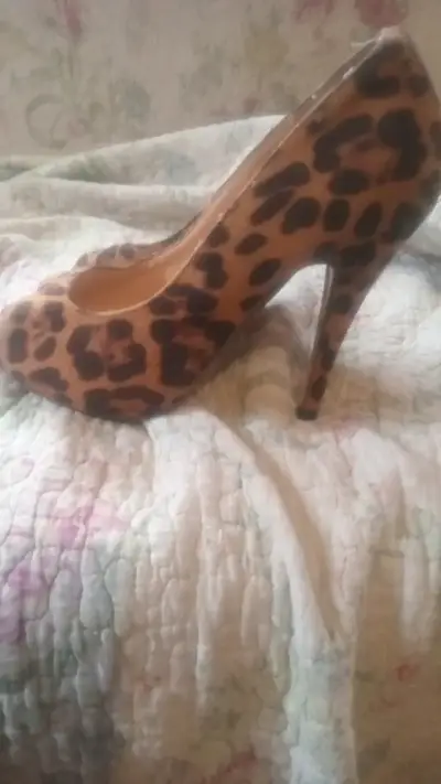 Tacones de Leopardo con Punta Abierta - miniatura 2