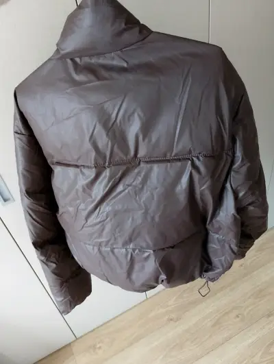 Chaqueta acolchada marrón para mujer - miniatura 2