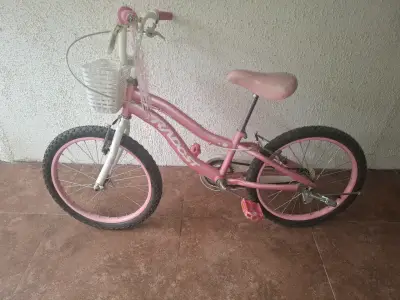 Bicicleta infantil rosa con canasto - miniatura 1