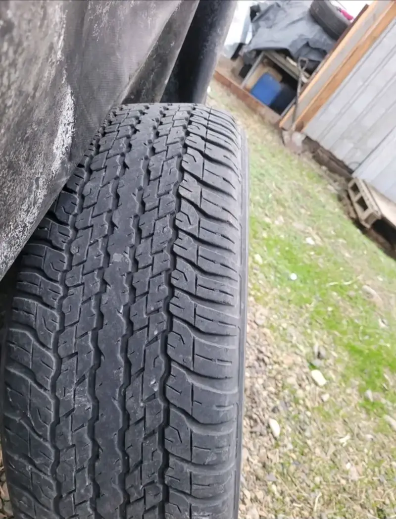 3 Llantas con neumático Dunlop mitsubishi  montero - 2