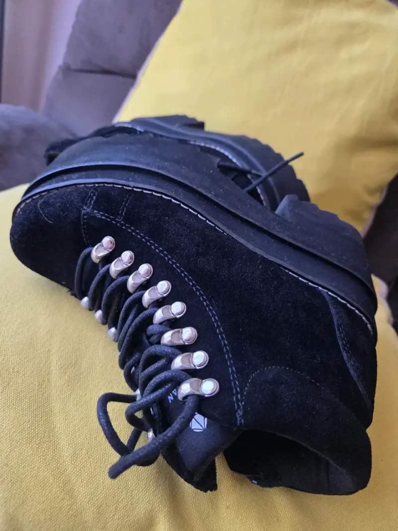Botines de plataforma negros con cordones y cierre lateral - 2
