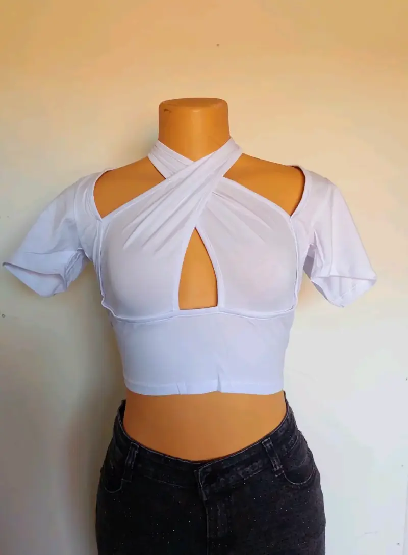 Top corto cruzado para mujer en varios colores - 4